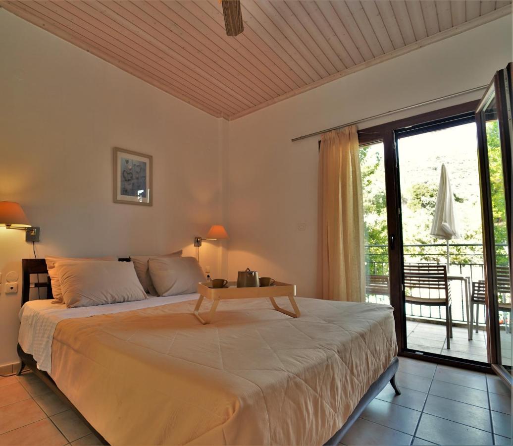 Bella Vista Hotel Studios & Apartments Parga Eksteriør billede