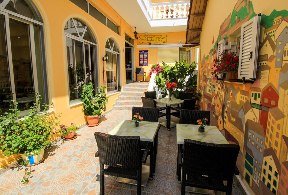 Bella Vista Hotel Studios & Apartments Parga Eksteriør billede